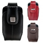 Оригинальный кожаный чехол с клипсой и металлической биркой Leather Holster with Swivel Belt Clip для BlackBerry