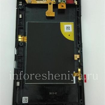 The middle part of the original body in the assembly with the rim for the BlackBerry Z30
