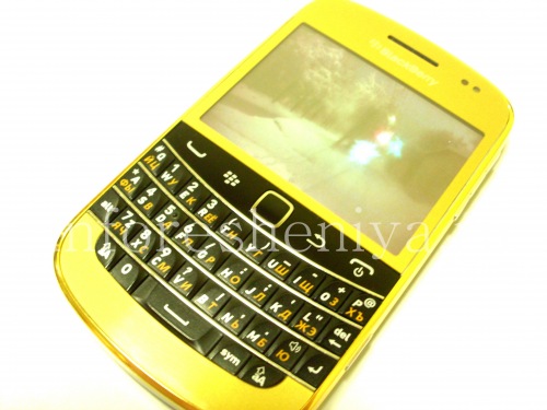 Photogallery for 独家表圈为BlackBerry 9900 / 9930 Bold触摸, 金 product