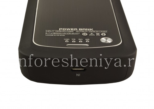 Photogallery for غطاء البطارية للبلاك بيري 9900 Bold تاتش, أسود غير لامع أسود مع إدراج المعدن product