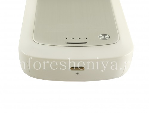 Photogallery for غطاء البطارية للبلاك بيري 9900 Bold تاتش, أبيض لامع مع إدراج المعدن product