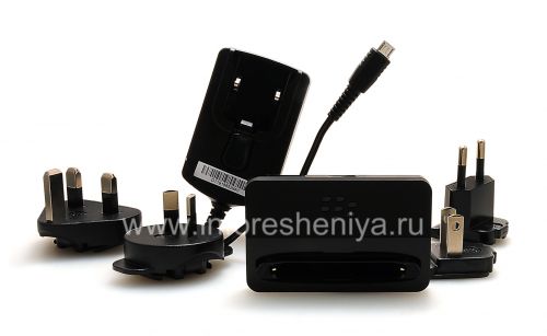 Photogallery for chargeur de bureau d&#39;origine &quot;Glass&quot; international Carging Pod Bundle avec des buses pour les différents pays pour le BlackBerry 9900/9930 Bold tactile, Noir (Black) product