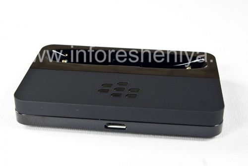 Photogallery for شاحن سطح المكتب الأصلي &quot;زجاج&quot; الشحن قرنة لبلاك بيري 9900/9930 Bold تاتش, أسود product