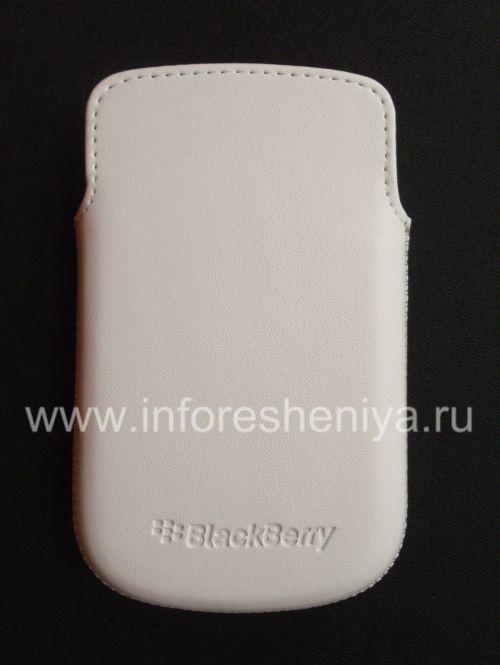 Photogallery for The original leather case pocket-matte Leather Pocket for BlackBerry 9900/9930/9720, White product
