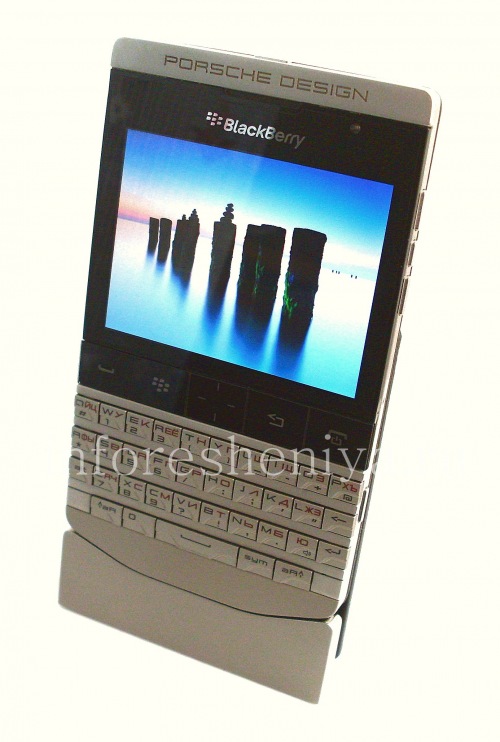 Photogallery for 原装台式充电器“玻璃”充电变压器的BlackBerry P'9981保时捷设计, 银色/黑色 product