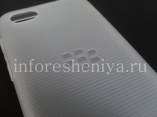 Photogallery for La boîte d&#39;origine de silicone scellée Soft Shell Case pour BlackBerry Q5, White (Blanc / Clear) product