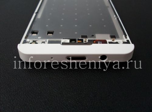Photogallery for ブラックベリーZ10用オリジナルのベゼル・アセンブリー, ホワイト、T2 product