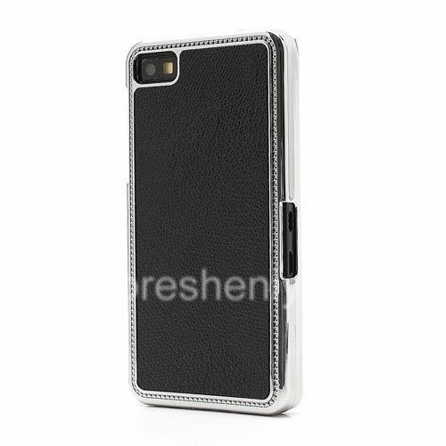 Photogallery for Plastic bag-cover with leather inserts for the BlackBerry Z10, The black product