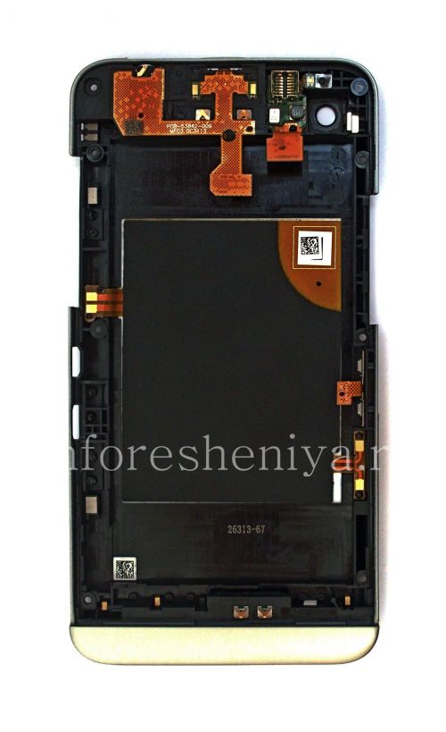 Photogallery for The middle part of the original body in the assembly with the rim for the BlackBerry Z30, Silver / Black product