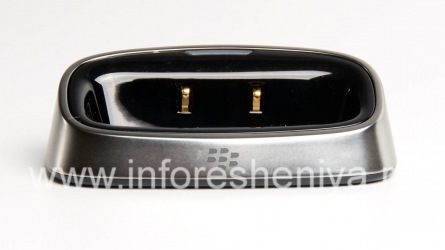BlackBerryの曲線8900のためのポッドを充電オリジナルデスクトップチャージャー「ガラス」, メタリック