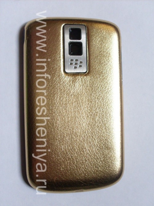 Photogallery for 独家后盖BlackBerry 9000 Bold, “皮肤”，金 product