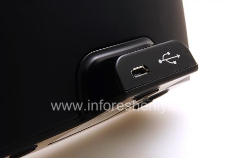 Photogallery for Brand Desktop Charger &quot;Glass&quot; Seidio Desktop Cradle Inno Dock Pod for BlackBerry 9520/9550 Storm2, Matte Black product