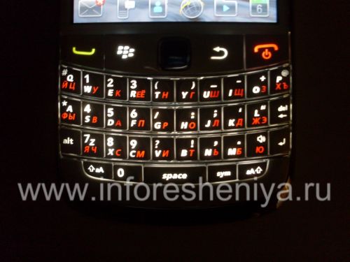 Photogallery for হোয়াইট রাশিয়ান কীবোর্ড BlackBerry 9700 / 9780 Bold, হোয়াইট (পার্ল-সাদা) product