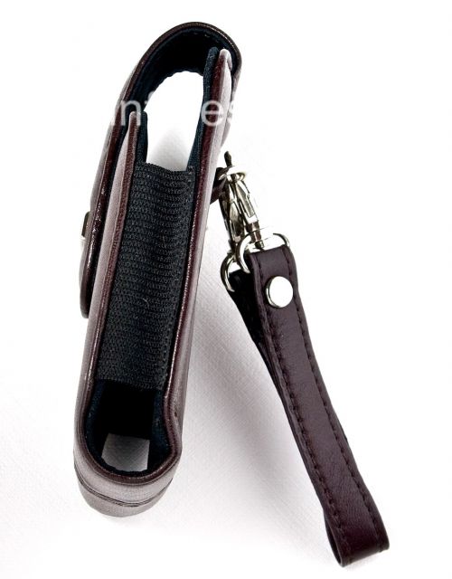 Photogallery for L&#39;étui en cuir original avec sangle et métalliques des tags pour BlackBerry Leather Tote, Brown (Burnt Sienna) product