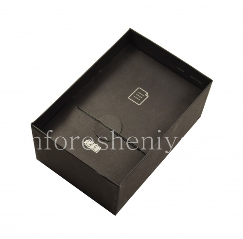 Photogallery for ボックススマートフォンBlackBerry 9790 Bold, 黒 product