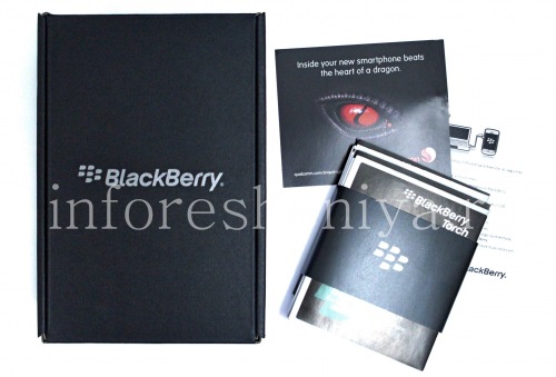 Photogallery for Box Smartphone BlackBerry 9800 / 9810 Torch, Noir, BlackBox product