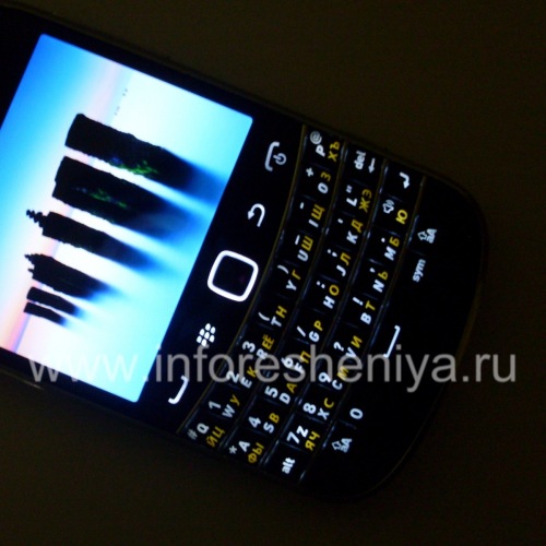 Photogallery for الهاتف الذكي BlackBerry 9900 Bold Used, أسود (أسود) product