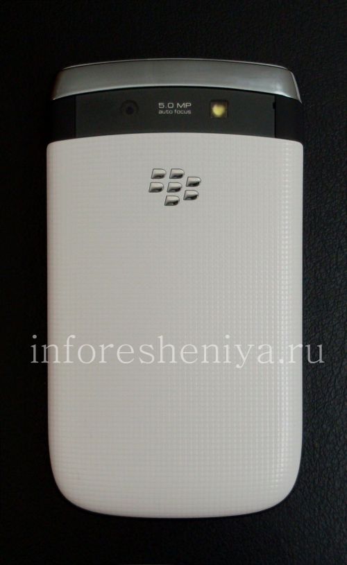 Photogallery for স্মার্টফোন BlackBerry 9810 Torch, হোয়াইট (হোয়াইট) product