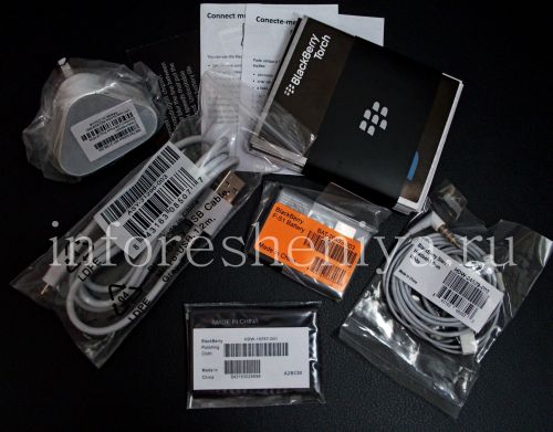 Photogallery for স্মার্টফোন BlackBerry 9810 Torch, হোয়াইট (হোয়াইট) product