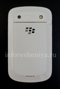 BlackBerry 9900 Bold: вид сзади