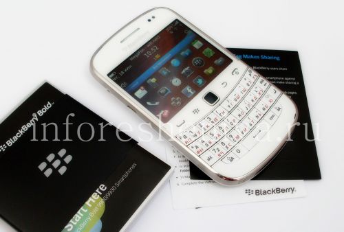 Photogallery for الهاتف الذكي BlackBerry 9900 Bold, الأبيض (وايت) product