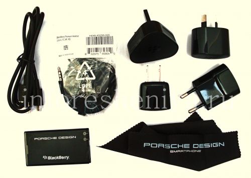 Photogallery for Desain Porsche BlackBerry P'9983 Smartphone, Karbon (Carbone) product