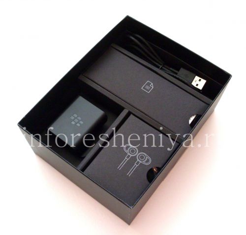 Photogallery for 智能手机BlackBerry Passport, 黑（黑） product