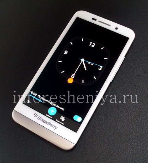 Photogallery for Smartphone BlackBerry Z30, Blanc (Blanc) product