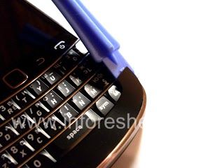 Разборка BlackBerry Bold 9900