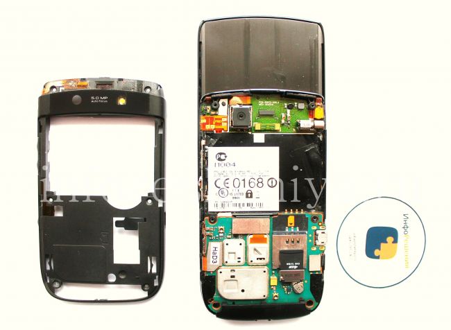 BlackBerry 9800/9810 Torch Take Apart (Disassembly, Teardown): Here we are.